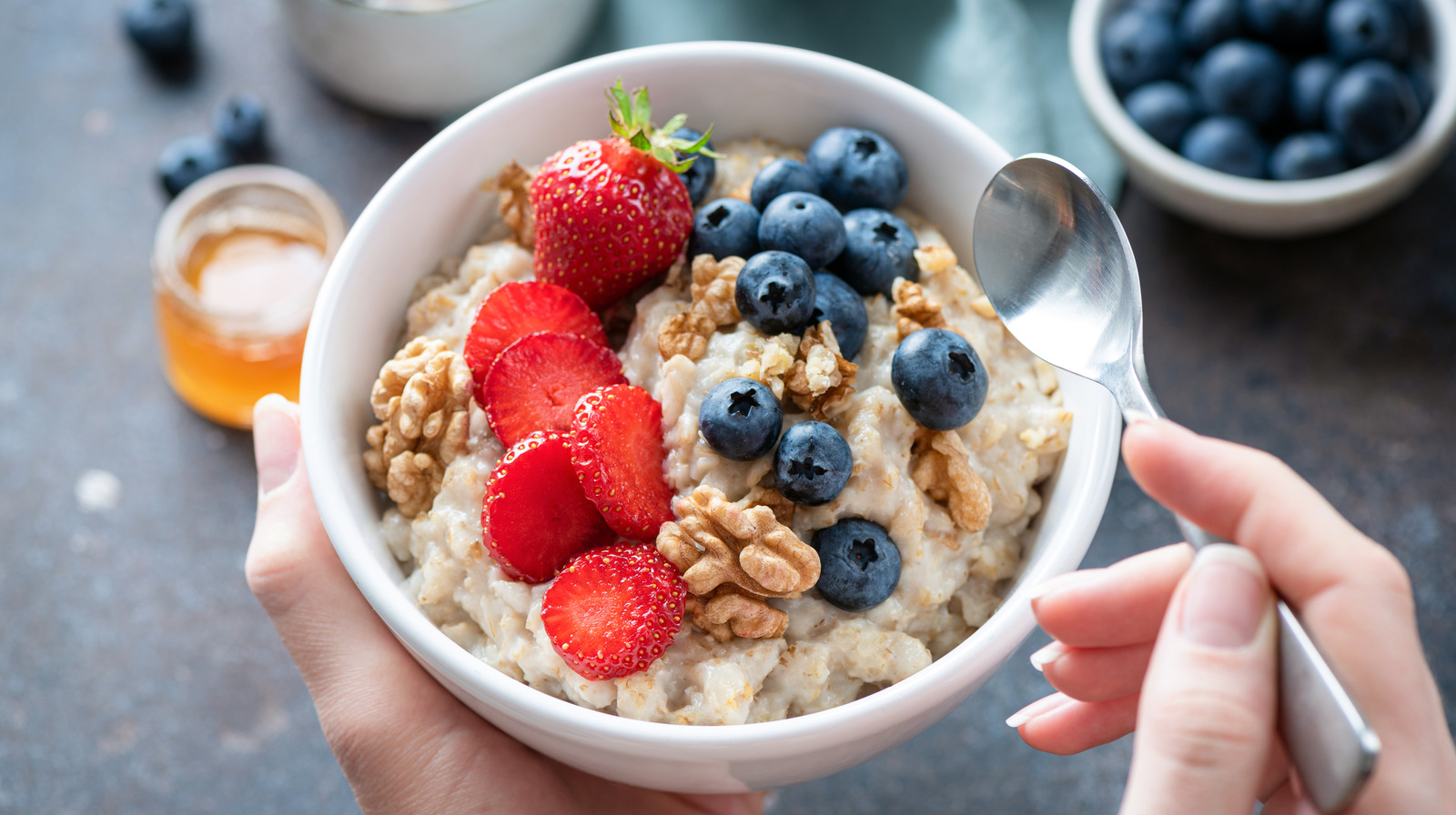 Oatmeal Vs Porridge The Difference Is All In The Oats