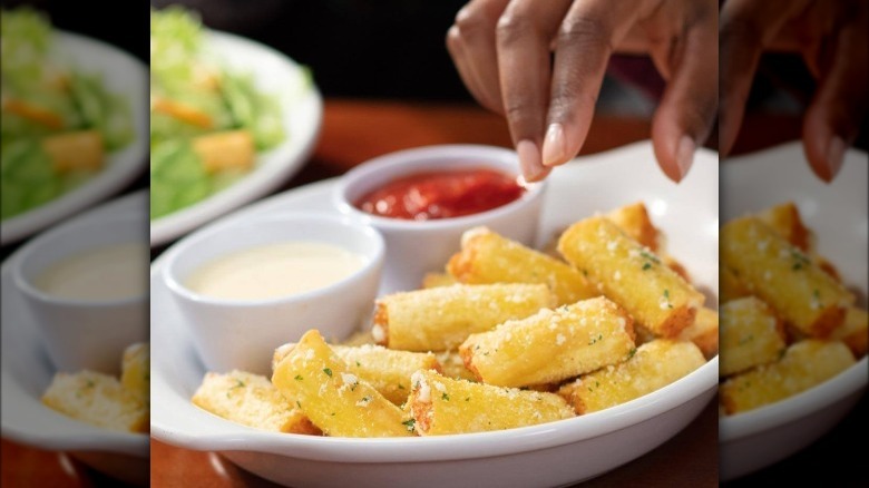 Olive Garden stuffed ziti fritta