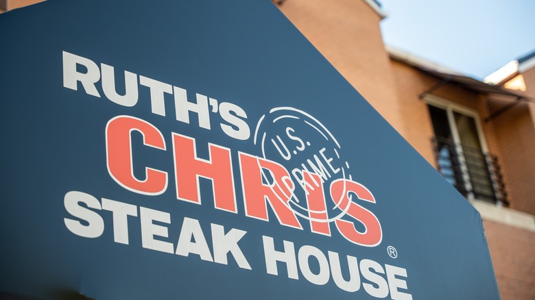 Ruth's Chris Steak House sign