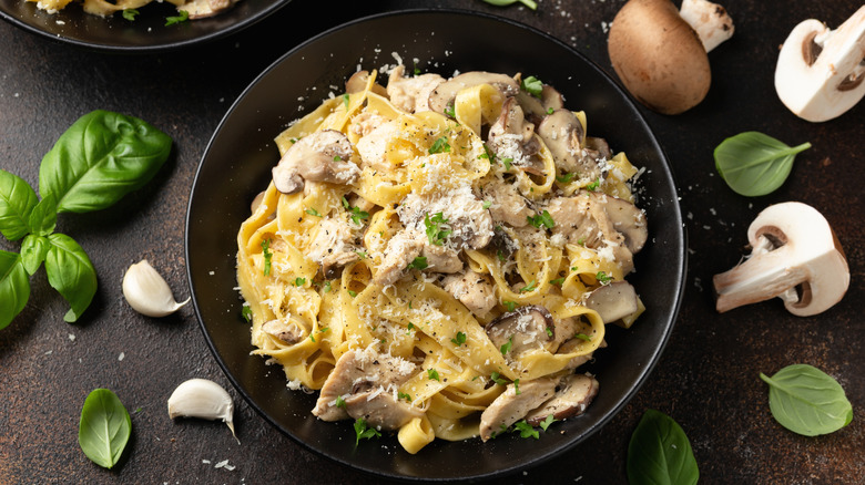 bowl of mushroom Alfredo pasta