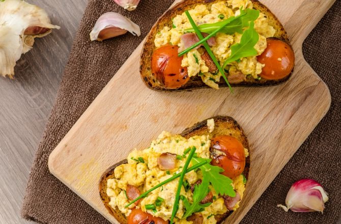 Soft & Buttery Scrambled Egg Sandwiches