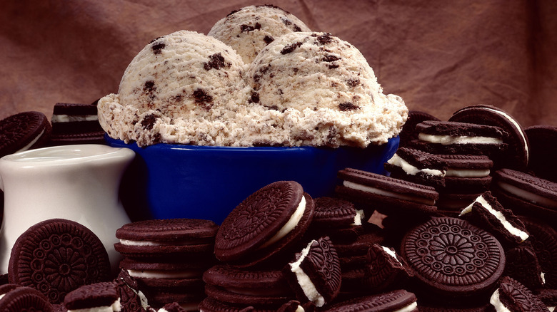 Oreo Cookies Make The Perfect Base For Mini Ice Cream Sandwiches