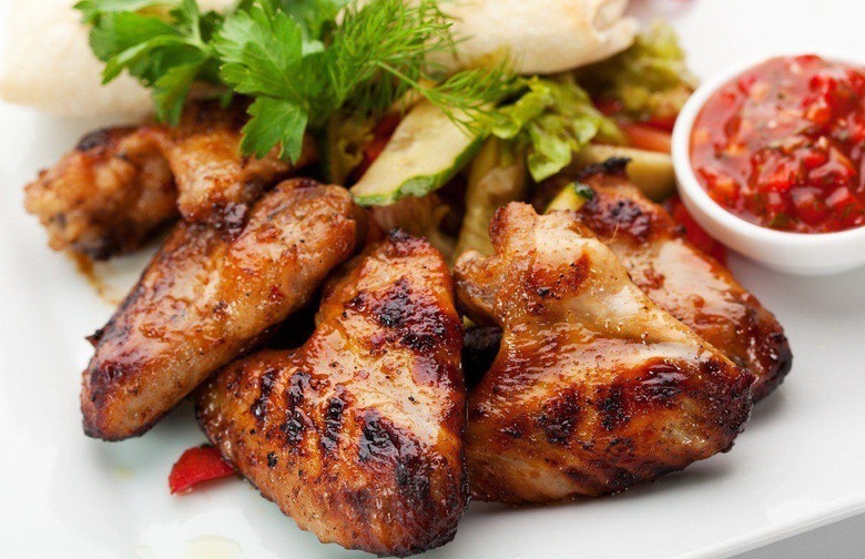 Grilled Chicken Wings With Jalapeño BBQ Sauce