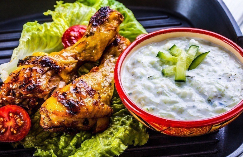 Grilled Greek Chicken With Tzatziki Sauce