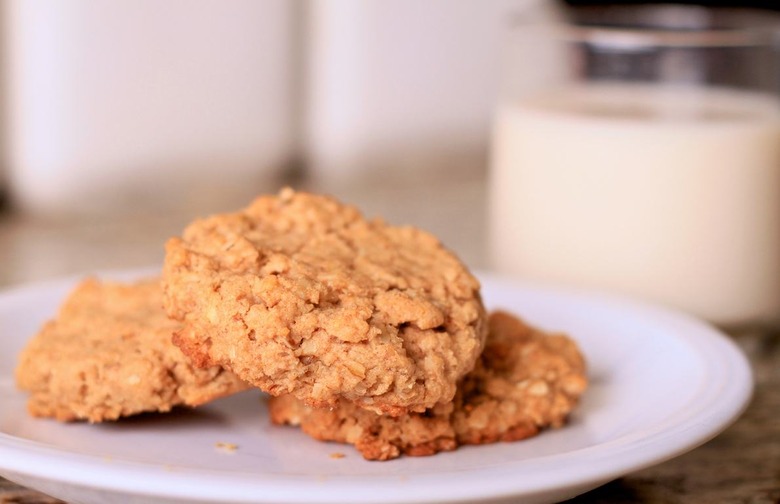 Peanut Butter Oatmeal Cookie