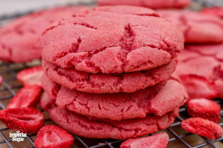 Strawberry Sugar Cookies