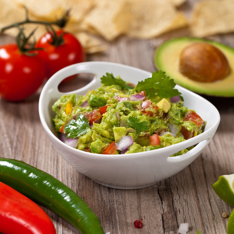 Eva Longoria's Chunky Guacamole With Serrano Peppers 