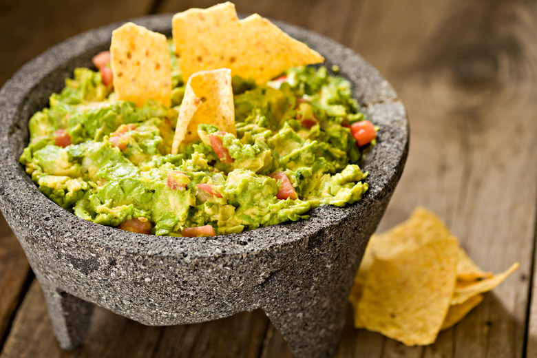 Roasted Garlic and Chia Guacamole