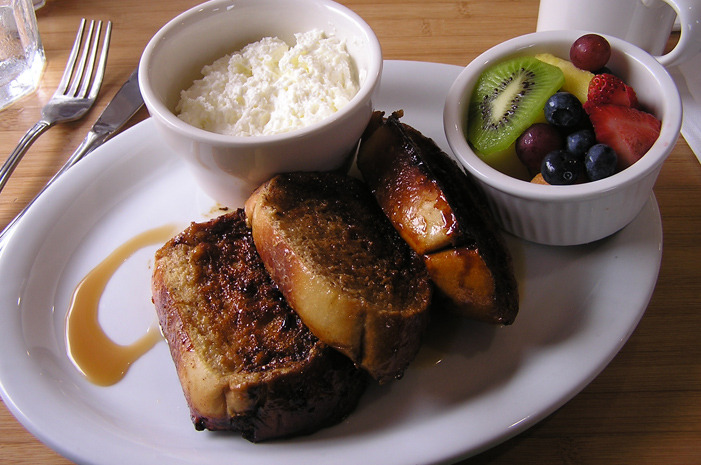 Sweet: Overnight Crème Brûlée French Toast