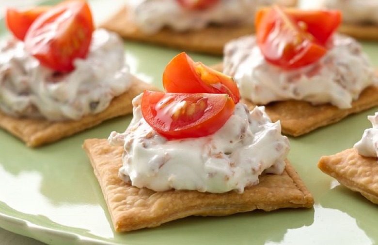 Easy Bacon-Tomato Appetizers 