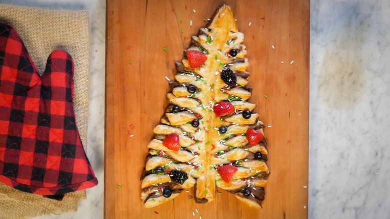 Nutella Puff Pastry Christmas Tree