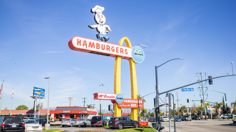 Oldest McDonald's with Speedee mascot 