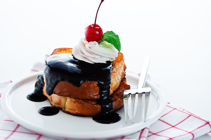 Stuffed Brioche French Toast With Mascarpone and Chocolate