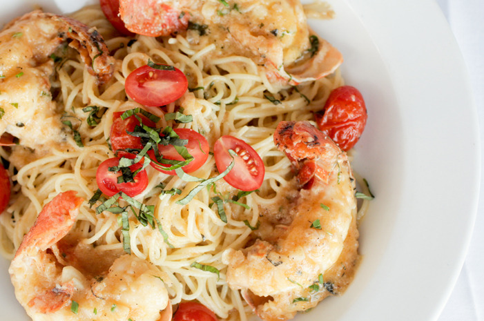 Lobster Linguine With White Wine Sauce