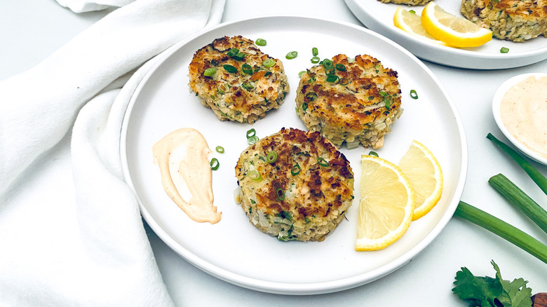 pan fried tuna patties with chives and lemon