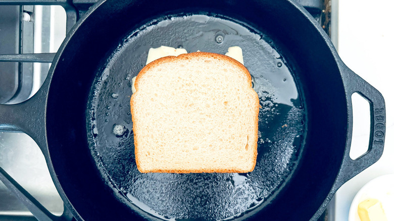 grilled cheese in frying pan