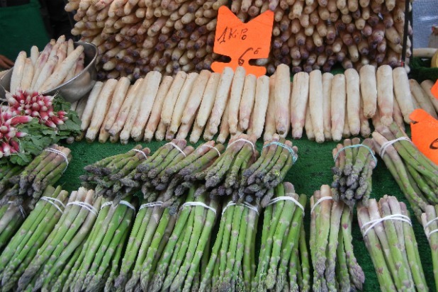 Raspail Open-Air Food Market (Sixth Arrondisement)