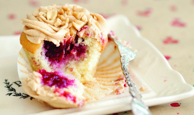 Peanut Butter and Jelly Cupcakes