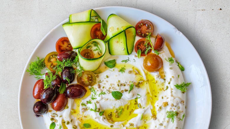 labneh dip with spearmint