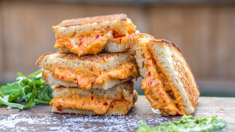 pimento grilled cheese sandwiches