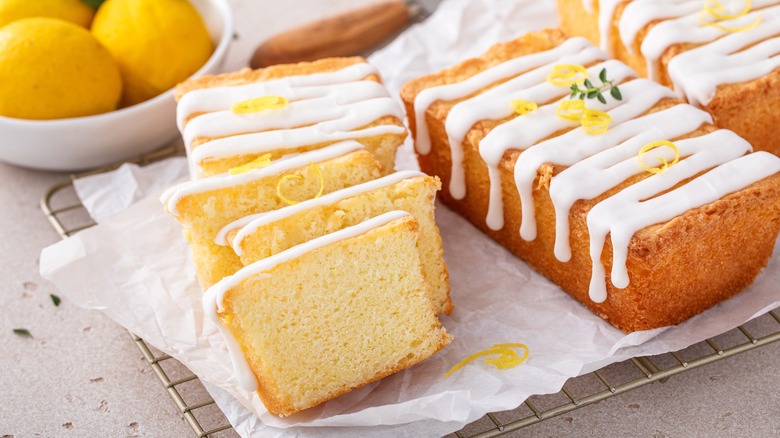 Sliced pound cake with lemon glaze