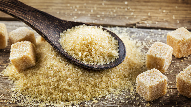 https://www.thedailymeal.com/img/gallery/prevent-brown-sugar-from-hardening-with-one-storage-hack/how-to-keep-brown-sugar-soft-1695744004.jpg