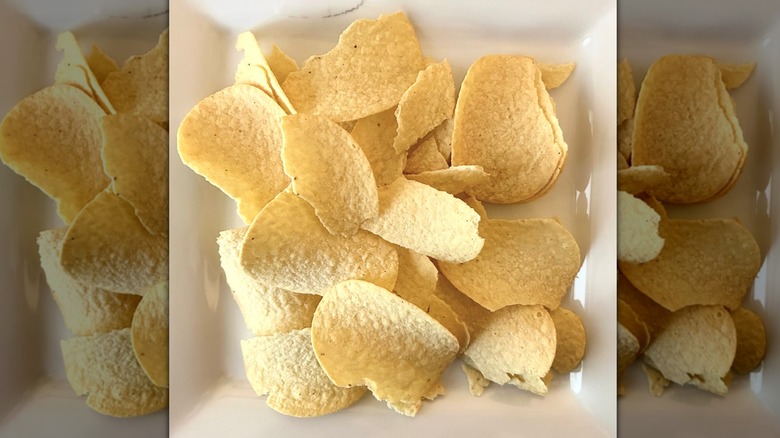 Pringles Everything Bagel crisps 