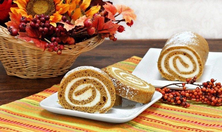 pumpkin spice roll