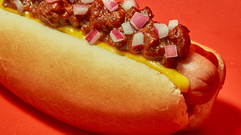 hot dog with chili