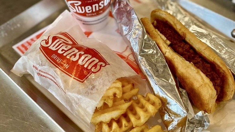 Swensons chili dog and fries