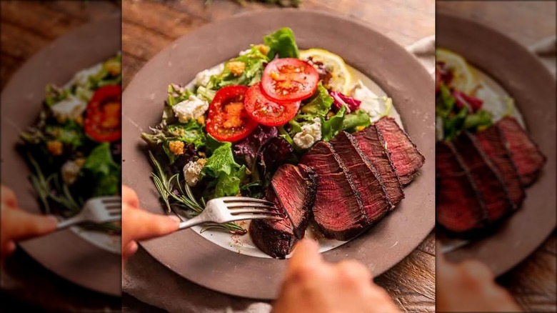 Wagyu filet with salad