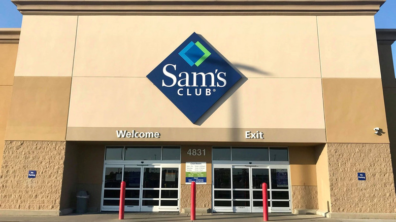 Sam's Club store exterior