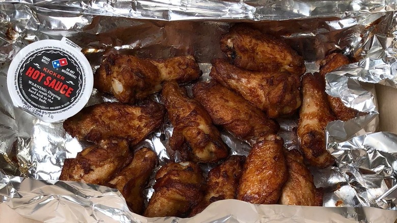 Domino's chicken wings