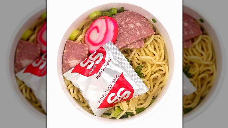 Saimin cup of noodles