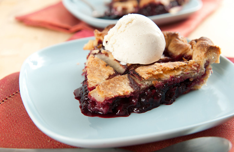 Marionberry pie