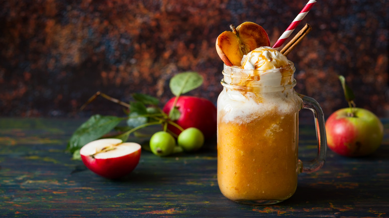 Apple cider float