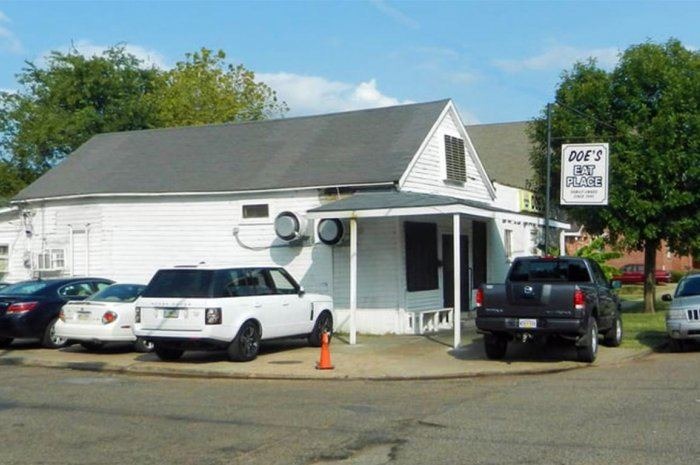 Doe's Eat Place, Greenville, Miss.