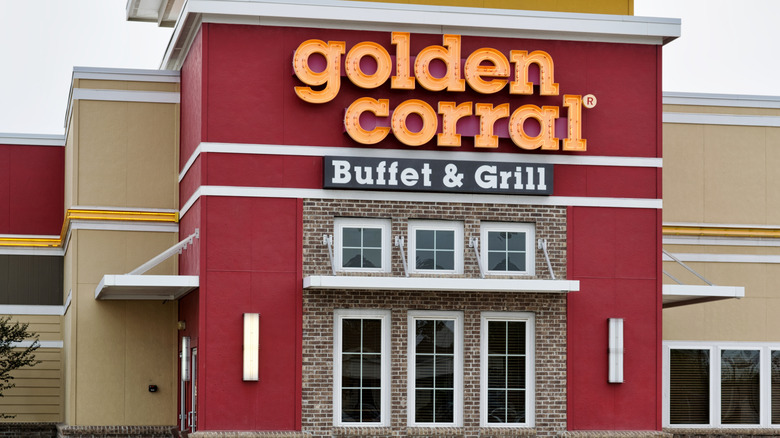 Golden Corral storefront