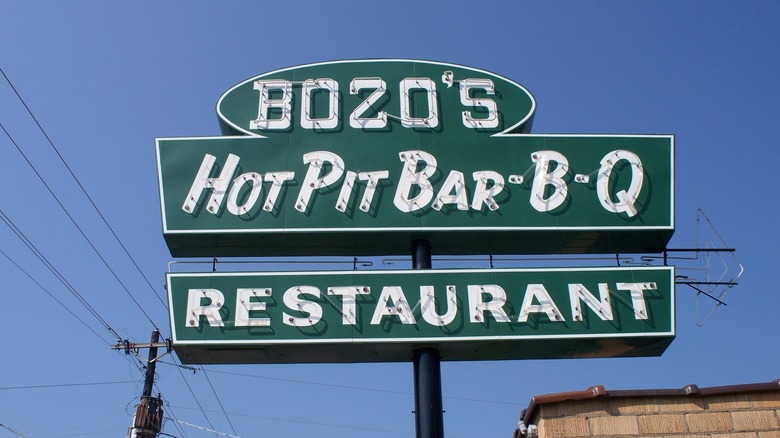 Bozo's Hot Pit Bar-B-Q sign