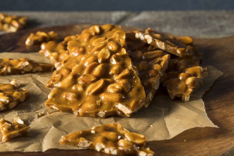 Peanut brittle 