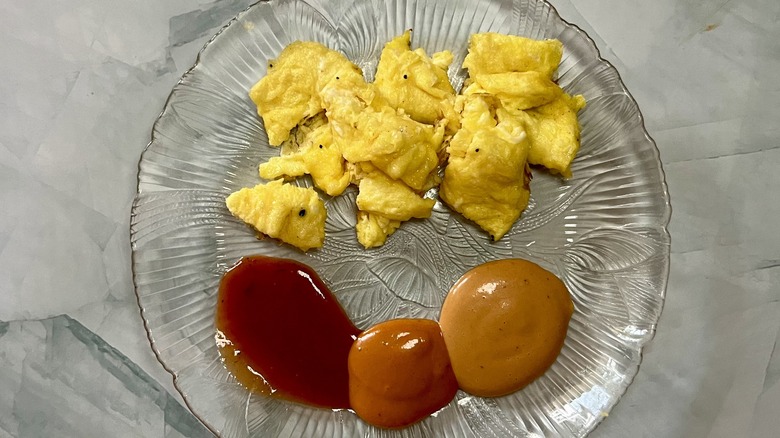 eggs and Zaxby's sauces