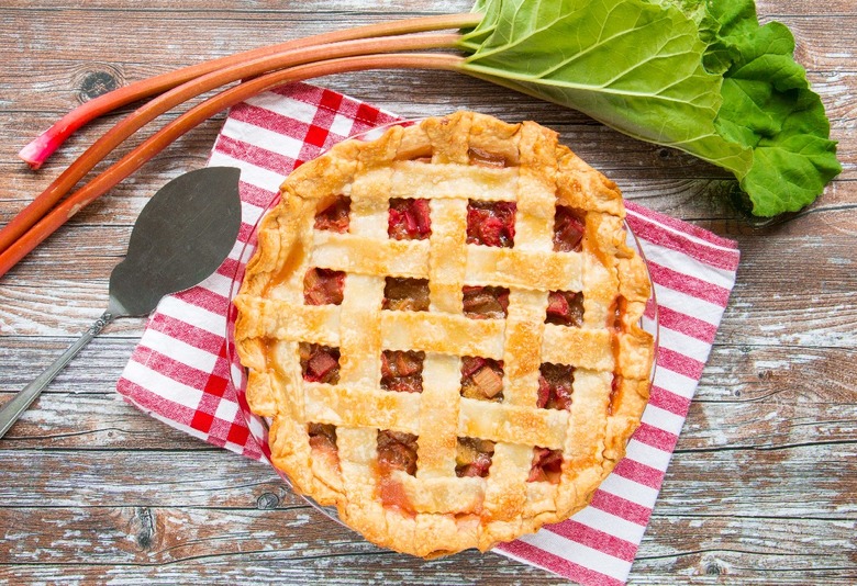 Rhubarb pie