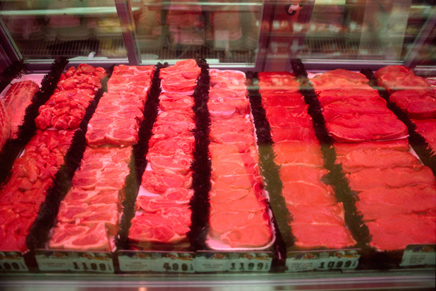 Red Meat: Unhealthy → Healthy → Unhealthy