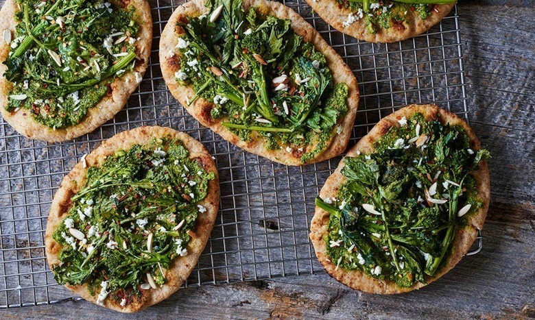 broccoli rabe flatbread