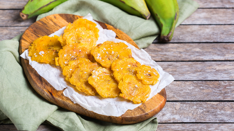 Fried plantains on a platter