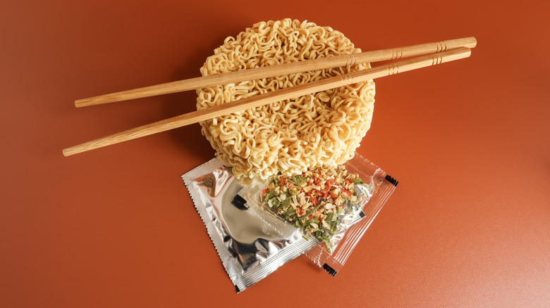 Instant ramen components