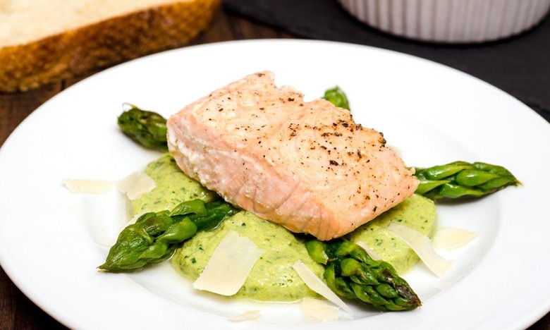 salmon asparagus