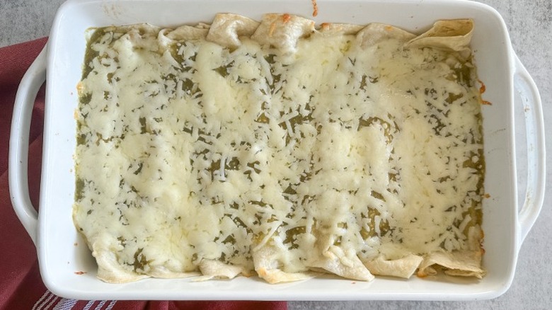 baked salsa verde chicken enchiladas