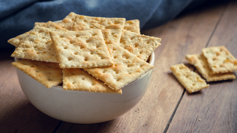 Bowl filled with saltine crackers