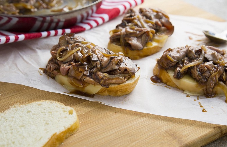 Open-Faced Roast Beef Sandwich 